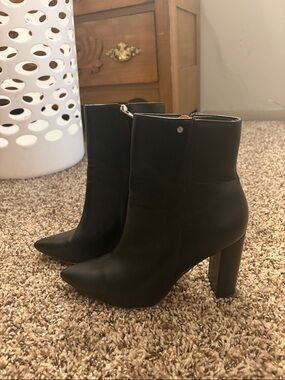 Black Pointed Toe Block Heel Ankle Boots - Women